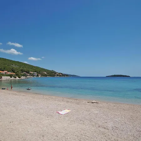 Lägenhet Two-bedroom In Prizba