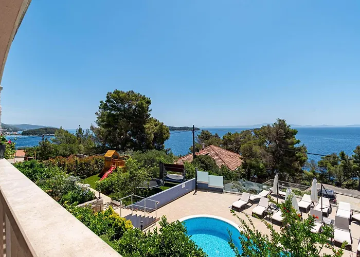 Two-bedroom In Appartement *