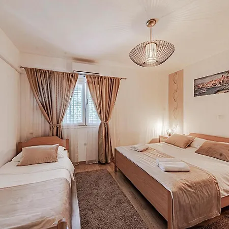 Two-bedroom In Apartment *