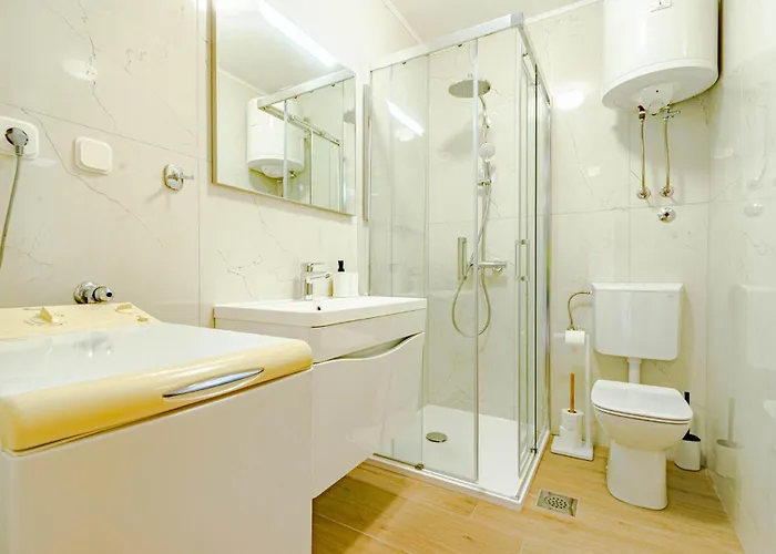 Two-bedroom In * بريسبا